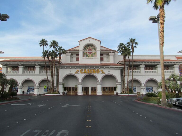 Gold Coast Hotel & Casino